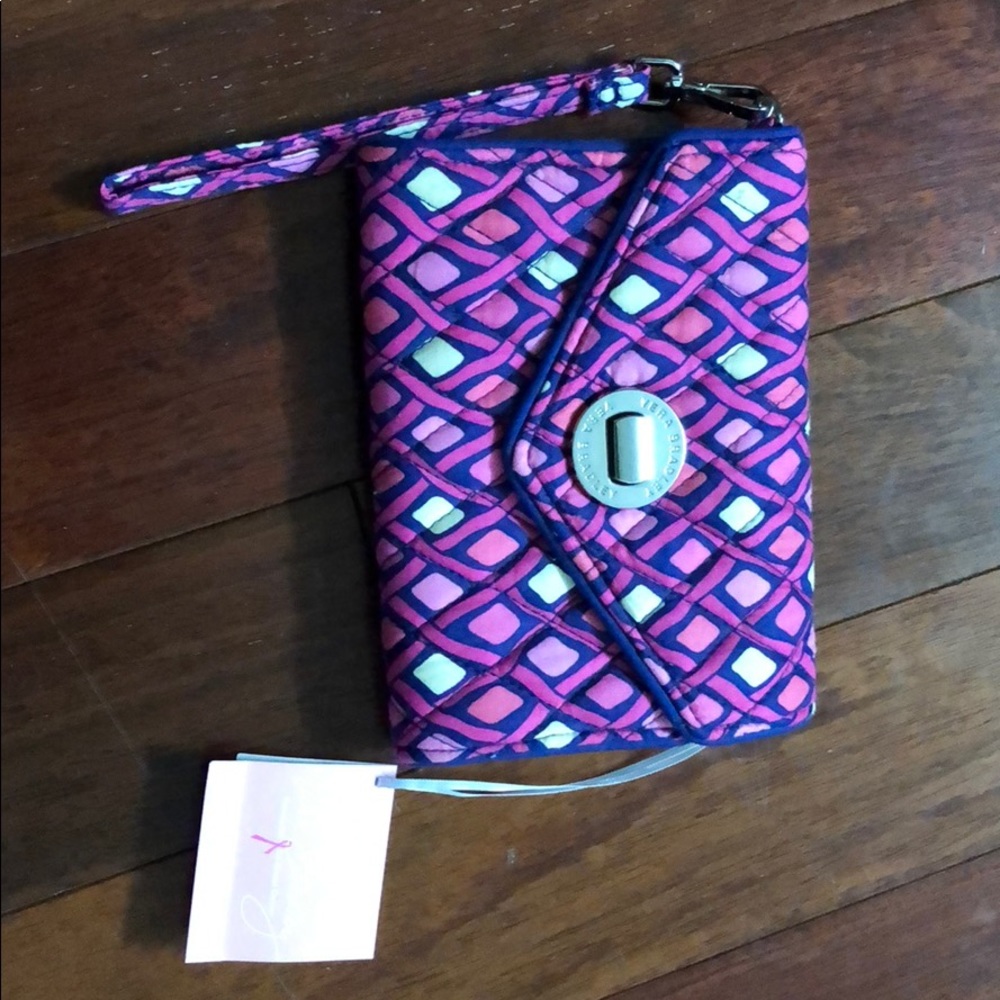 Wristlet wallet